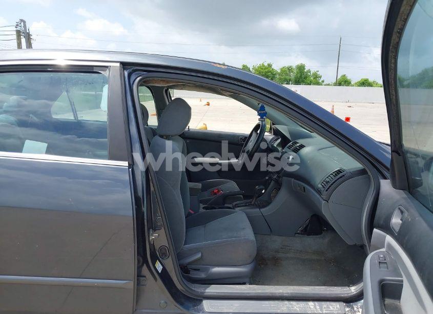 Photo 5 of 2007 Honda Accord 2.4 LX (VIN 3HGCM564X7G705209)