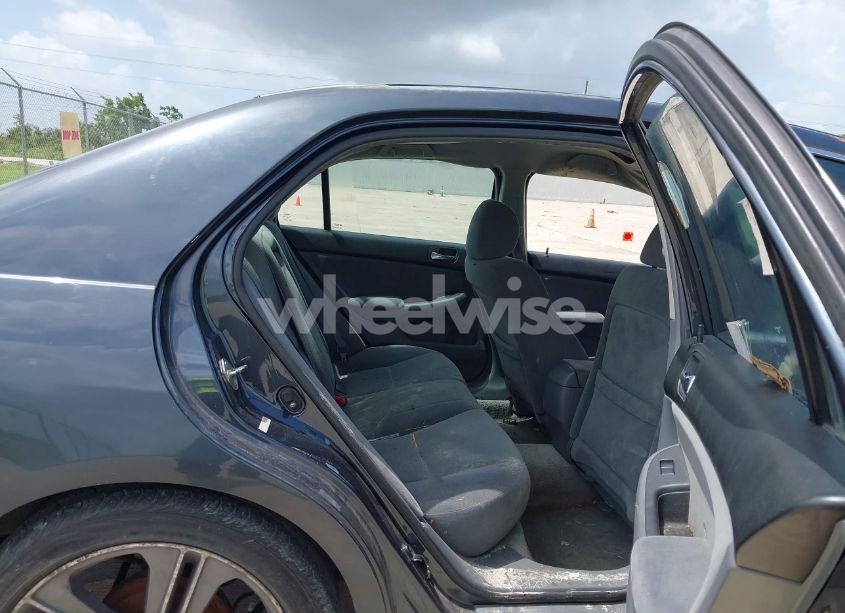 Photo 8 of 2007 Honda Accord 2.4 LX (VIN 3HGCM564X7G705209)