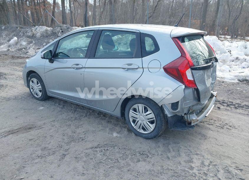 Photo 3 of 2019 Honda Fit LX (VIN 3HGGK5G43KM726127)