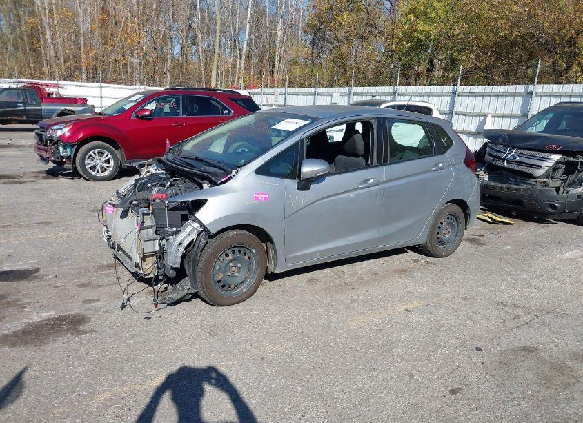 Photo 2 of 2018 Honda Fit LX (VIN 3HGGK5G47JM730468)