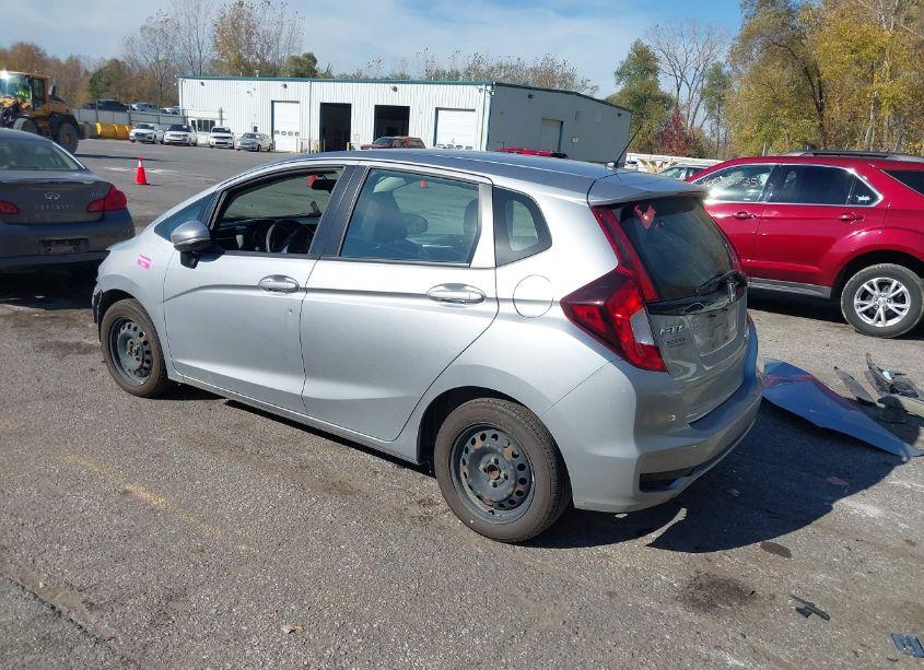 Photo 3 of 2018 Honda Fit LX (VIN 3HGGK5G47JM730468)