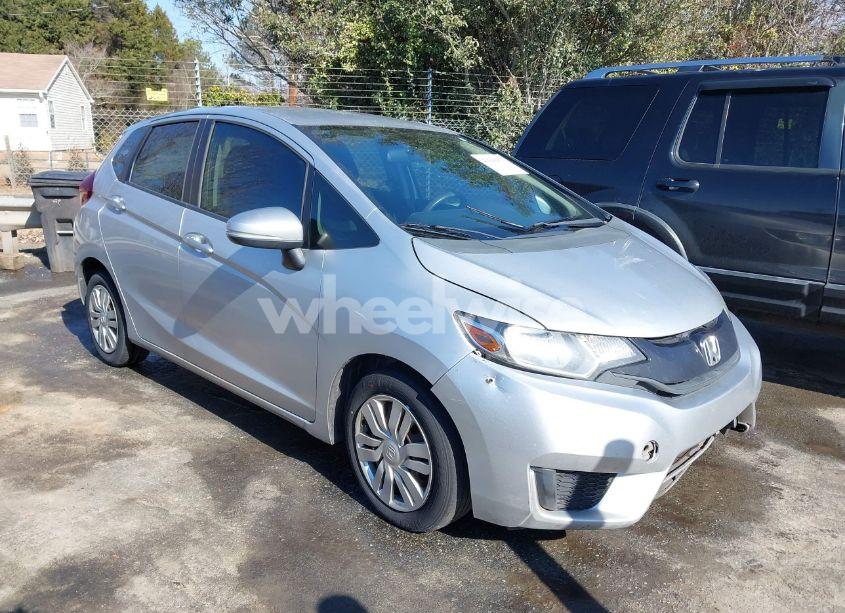 2015 Honda Fit LX (VIN 3HGGK5G51FM737187) main photo