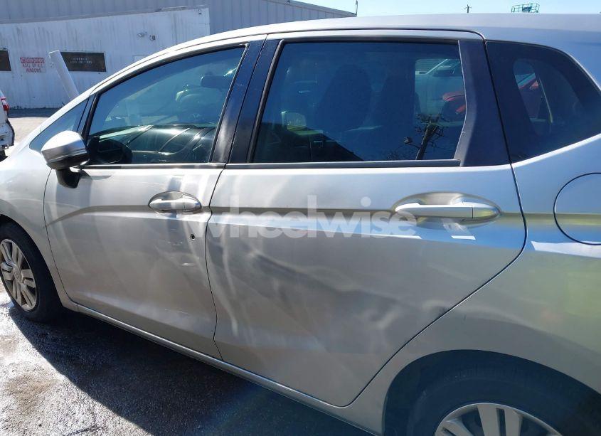 Photo 14 of 2015 Honda Fit LX (VIN 3HGGK5G51FM737187)