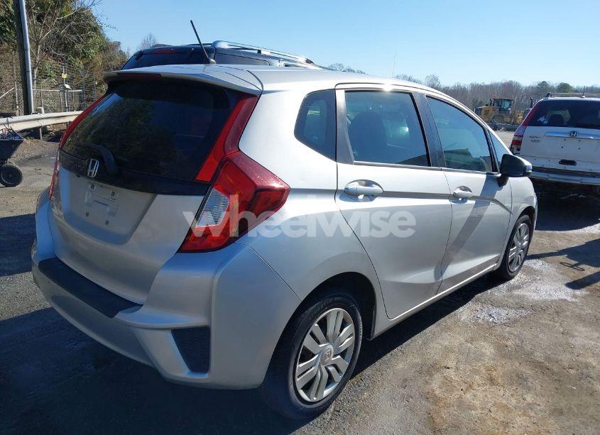 Photo 4 of 2015 Honda Fit LX (VIN 3HGGK5G51FM737187)