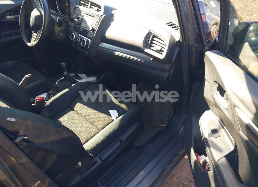 Photo 5 of 2015 Honda Fit LX (VIN 3HGGK5G55FM718495)