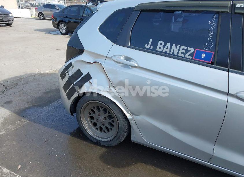 Photo 6 of 2015 Honda Fit LX (VIN 3HGGK5G55FM773903)