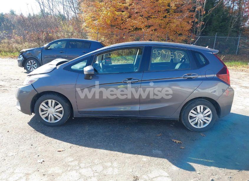 Photo 14 of 2017 Honda Fit LX (VIN 3HGGK5G56HM700994)