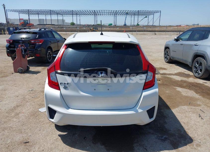 Photo 16 of 2015 Honda Fit LX (VIN 3HGGK5G57FM748159)