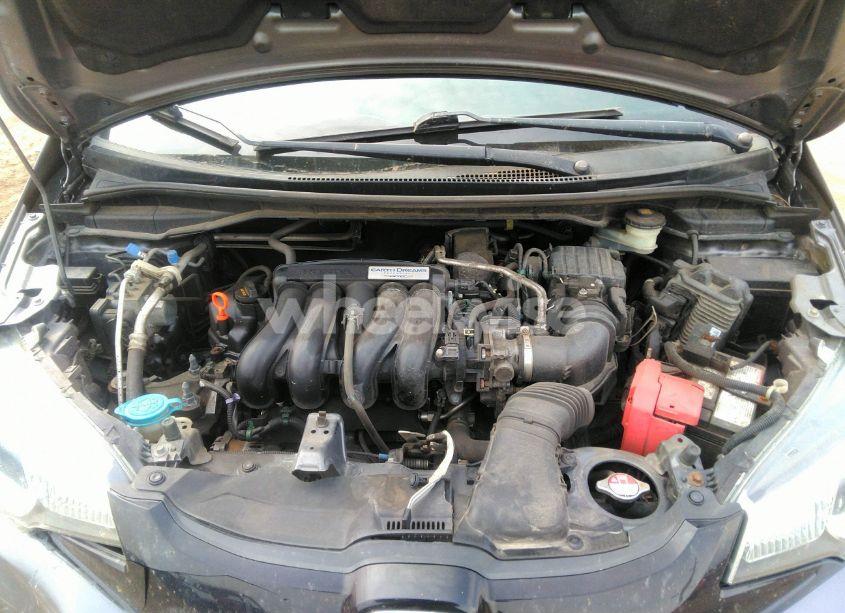 Photo 10 of 2015 Honda Fit LX (VIN 3HGGK5G59FM724638)