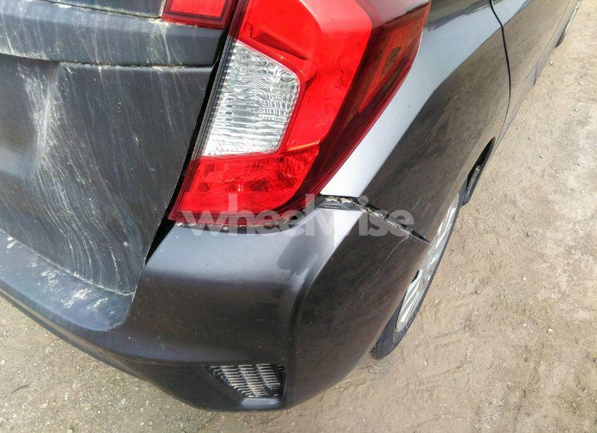 Photo 18 of 2015 Honda Fit LX (VIN 3HGGK5G59FM724638)