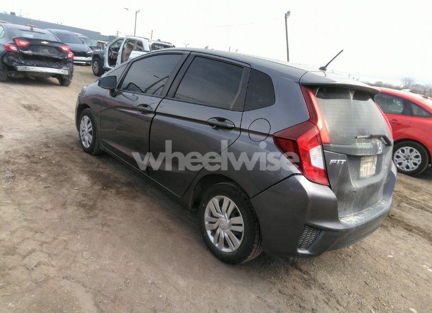 Photo 3 of 2015 Honda Fit LX (VIN 3HGGK5G59FM724638)