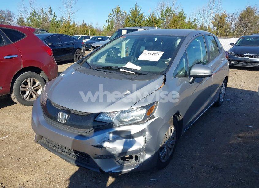 Photo 2 of 2017 Honda Fit LX (VIN 3HGGK5G59HM703503)