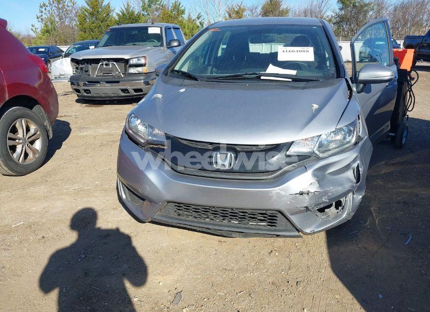 Photo 6 of 2017 Honda Fit LX (VIN 3HGGK5G59HM703503)