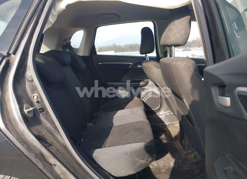 Photo 8 of 2015 Honda Fit LX (VIN 3HGGK5G5XFM754733)