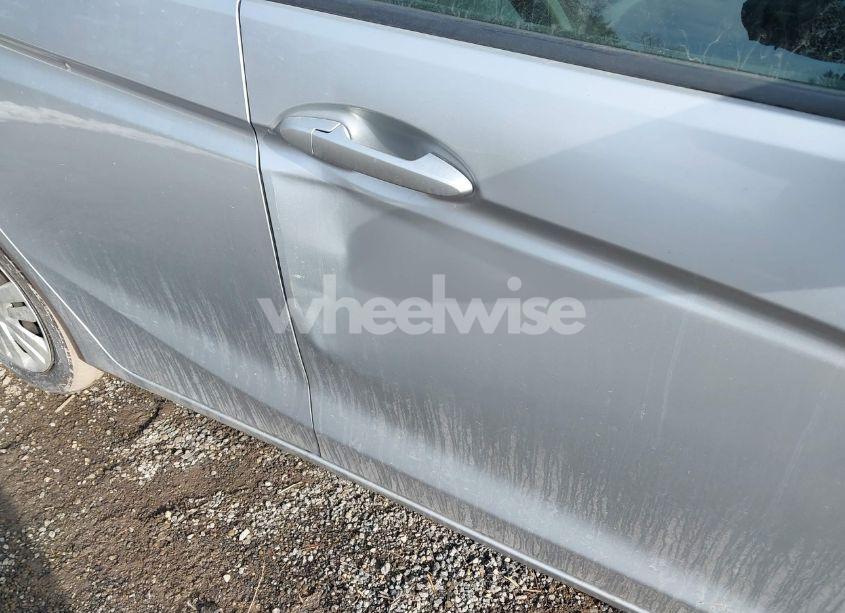 Photo 18 of 2016 Honda Fit LX (VIN 3HGGK5G5XGM700317)