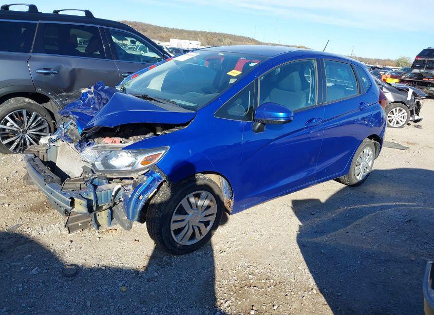 Photo 2 of 2017 Honda Fit LX (VIN 3HGGK5G5XHM707074)