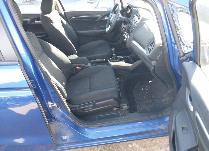 Photo 5 of 2017 Honda Fit LX (VIN 3HGGK5G5XHM707074)