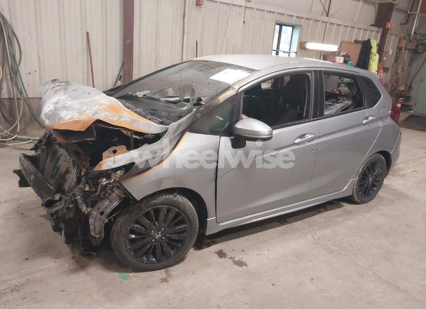 Photo 2 of 2018 Honda Fit SPORT (VIN 3HGGK5G60JM719054)