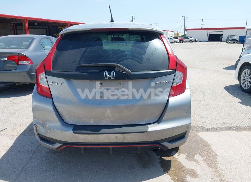 Photo 16 of 2018 Honda Fit SPORT (VIN 3HGGK5G66JM709483)