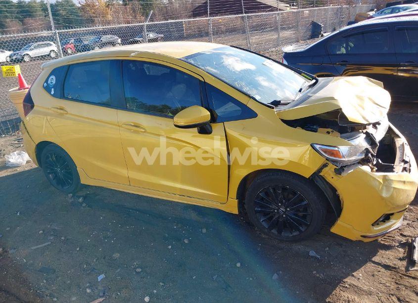 Photo 13 of 2018 Honda Fit SPORT (VIN 3HGGK5G6XJM711270)