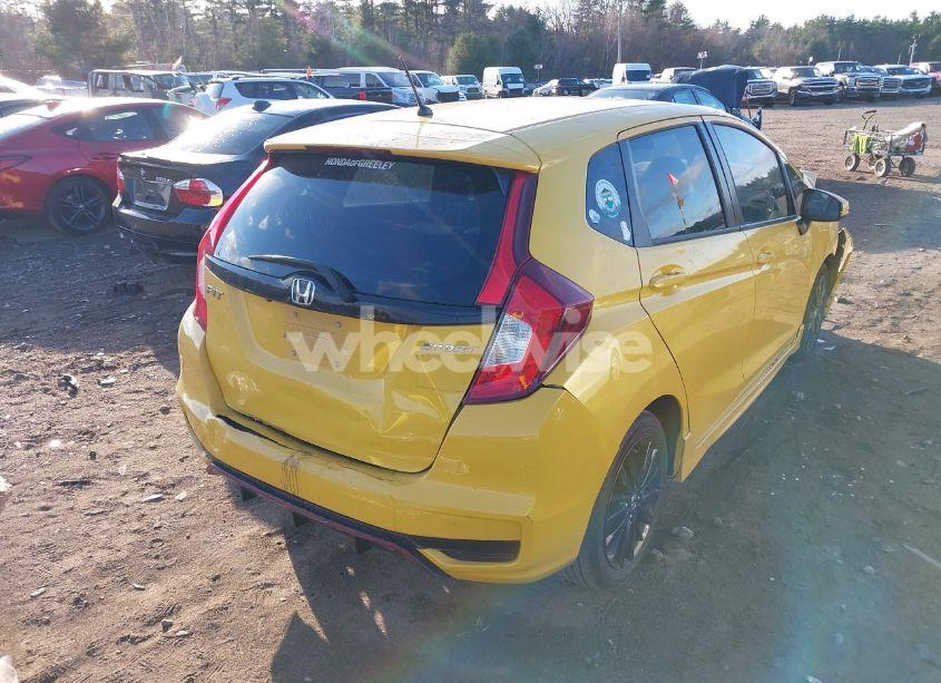 Photo 4 of 2018 Honda Fit SPORT (VIN 3HGGK5G6XJM711270)