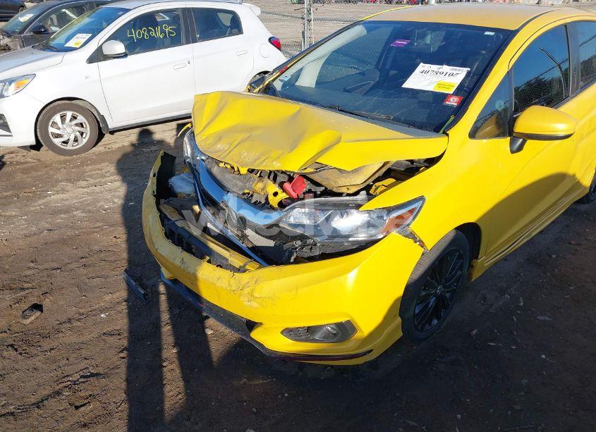 Photo 6 of 2018 Honda Fit SPORT (VIN 3HGGK5G6XJM711270)