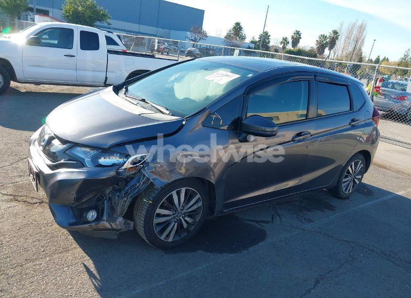 Photo 2 of 2016 Honda Fit EX (VIN 3HGGK5G79GM702741)