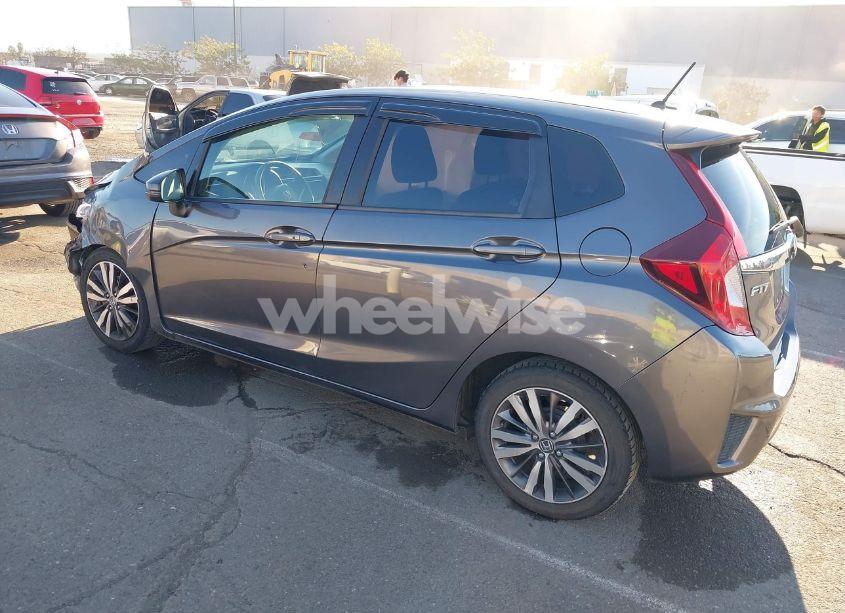 Photo 3 of 2016 Honda Fit EX (VIN 3HGGK5G79GM702741)