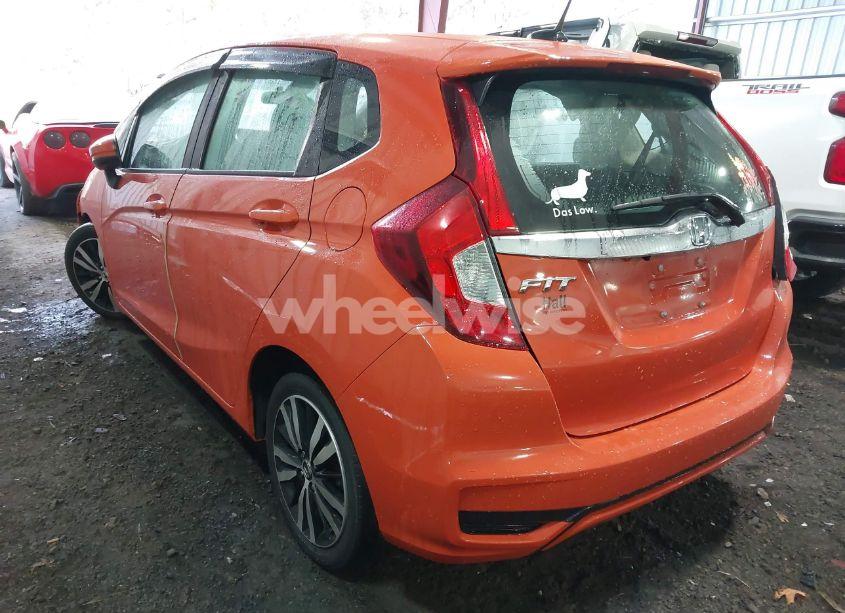 Photo 3 of 2018 Honda Fit EX (VIN 3HGGK5G82JM703911)