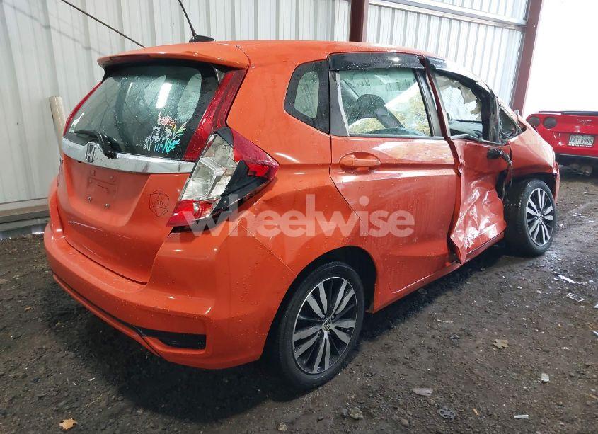 Photo 4 of 2018 Honda Fit EX (VIN 3HGGK5G82JM703911)