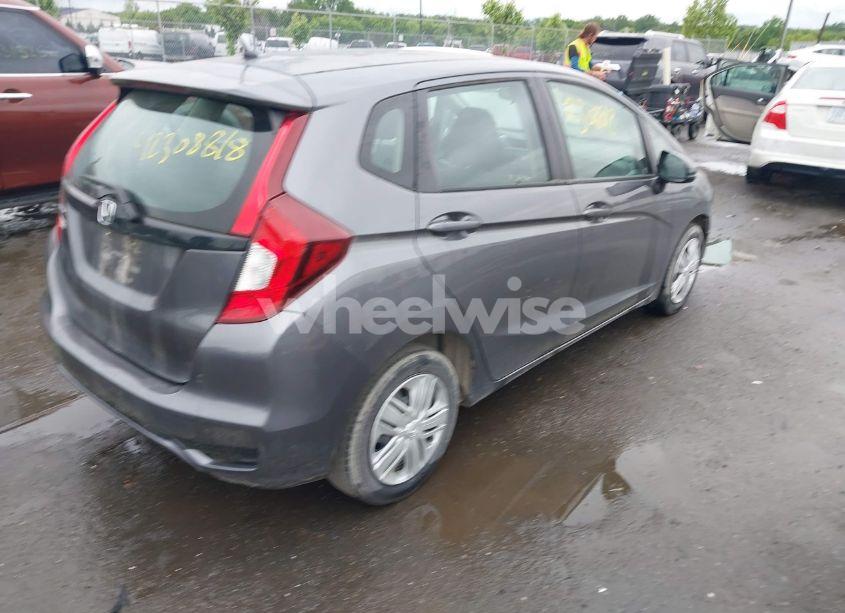 Photo 4 of 2019 Honda Fit LX (VIN 3HGGK5H40KM735754)