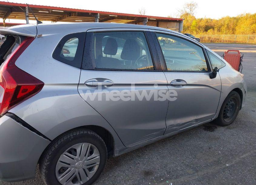 Photo 13 of 2019 Honda Fit LX (VIN 3HGGK5H40KM740792)
