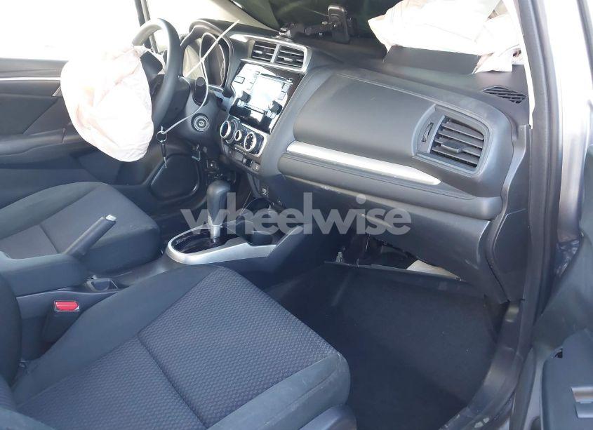 Photo 5 of 2019 Honda Fit LX (VIN 3HGGK5H41KM718882)