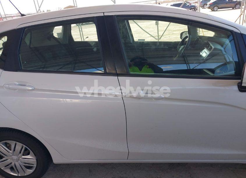 Photo 14 of 2019 Honda Fit LX (VIN 3HGGK5H41KM720759)