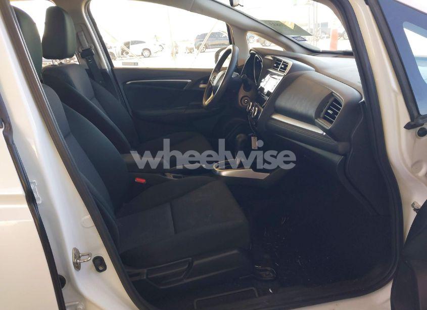 Photo 5 of 2019 Honda Fit LX (VIN 3HGGK5H41KM720759)