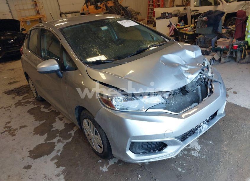 2019 Honda Fit LX (VIN 3HGGK5H41KM750800) main photo