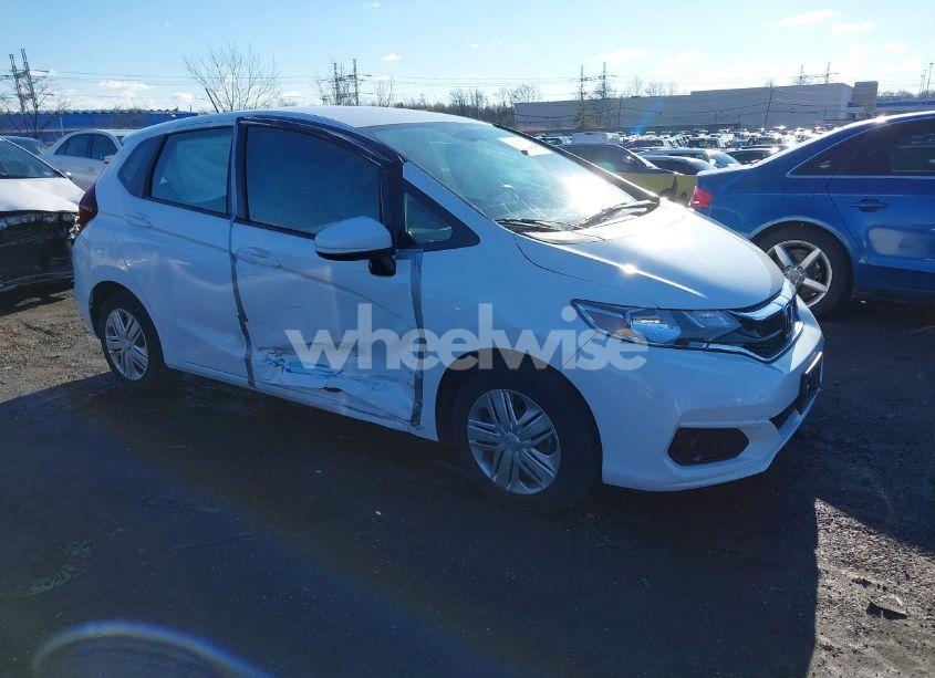2018 Honda Fit LX (VIN 3HGGK5H42JM723829) main photo