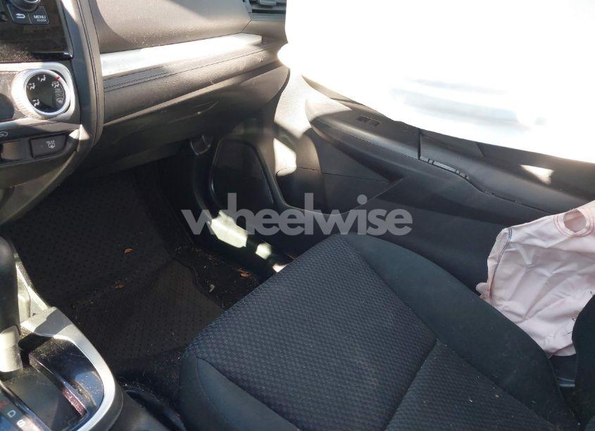 Photo 5 of 2018 Honda Fit LX (VIN 3HGGK5H42JM723829)