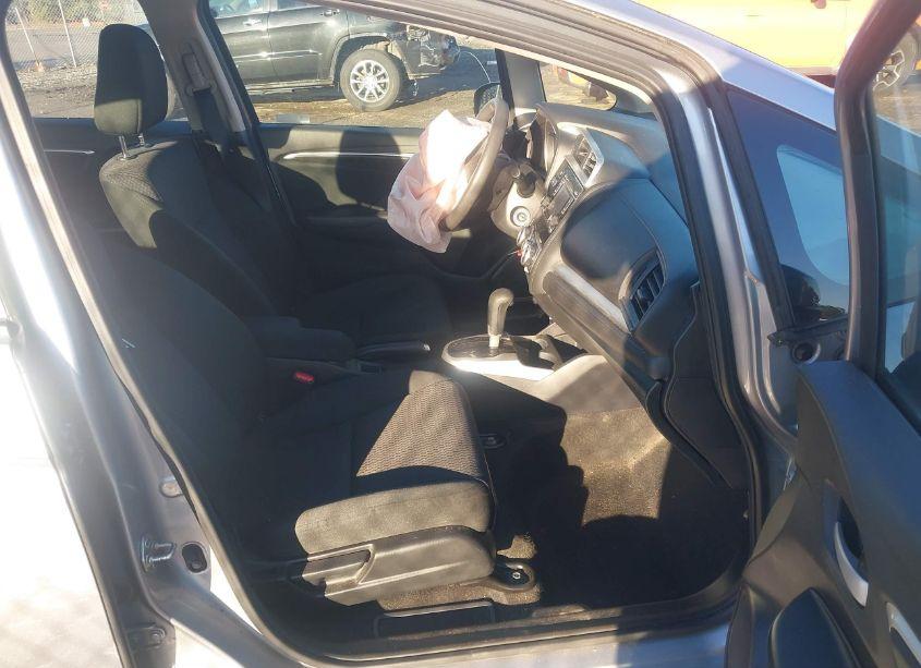 Photo 5 of 2019 Honda Fit LX (VIN 3HGGK5H42KM702397)