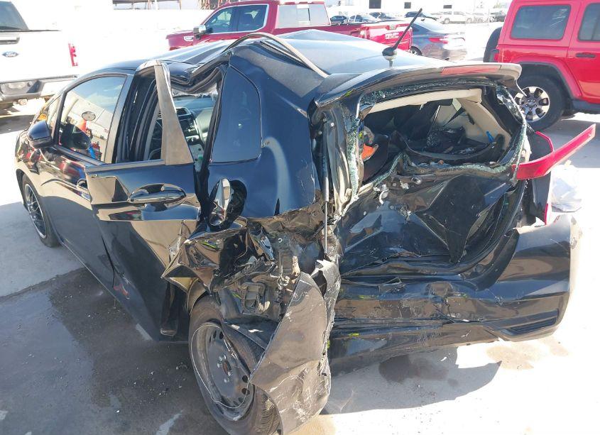 Photo 6 of 2019 Honda Fit LX (VIN 3HGGK5H42KM729549)