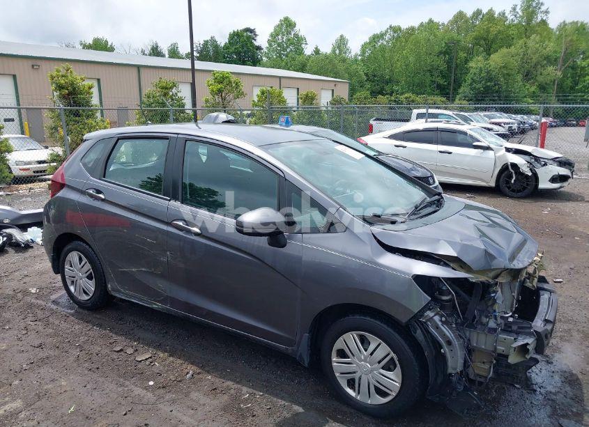 2019 Honda Fit LX (VIN 3HGGK5H42KM748117) main photo
