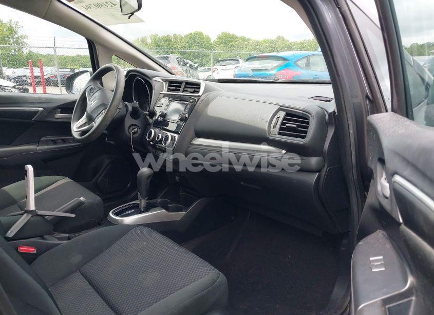 Photo 5 of 2019 Honda Fit LX (VIN 3HGGK5H42KM748117)
