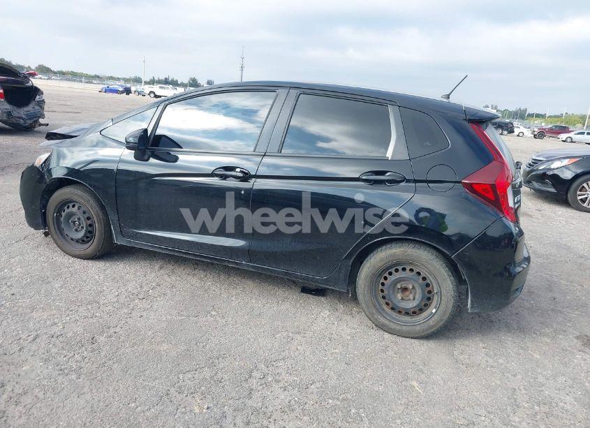 Photo 3 of 2020 Honda Fit LX (VIN 3HGGK5H42LM703681)