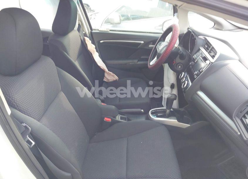 Photo 5 of 2020 Honda Fit LX (VIN 3HGGK5H42LM703938)