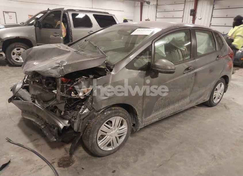 Photo 2 of 2020 Honda Fit LX (VIN 3HGGK5H42LM731562)