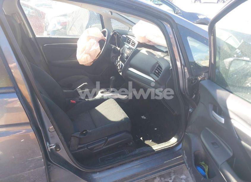 Photo 5 of 2018 Honda Fit LX (VIN 3HGGK5H43JM727825)