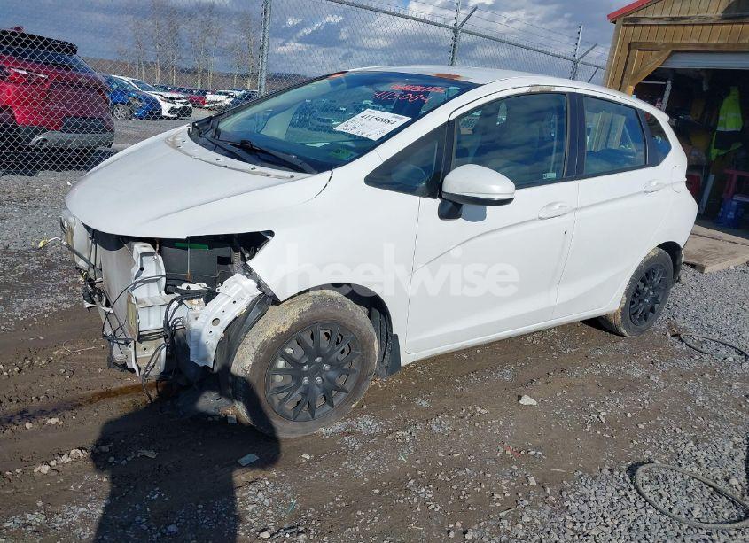 Photo 2 of 2019 Honda Fit LX (VIN 3HGGK5H44KM731187)