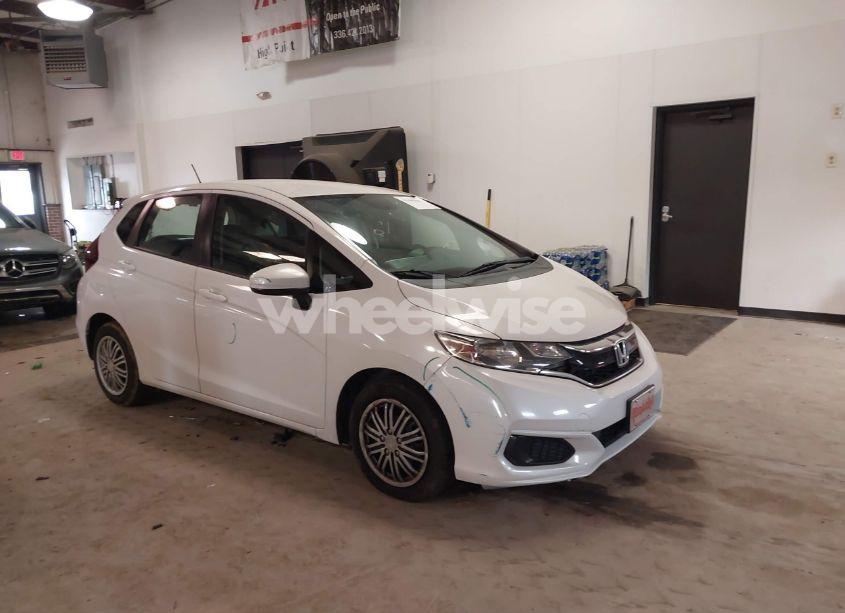 2019 Honda Fit LX (VIN 3HGGK5H44KM738219) main photo
