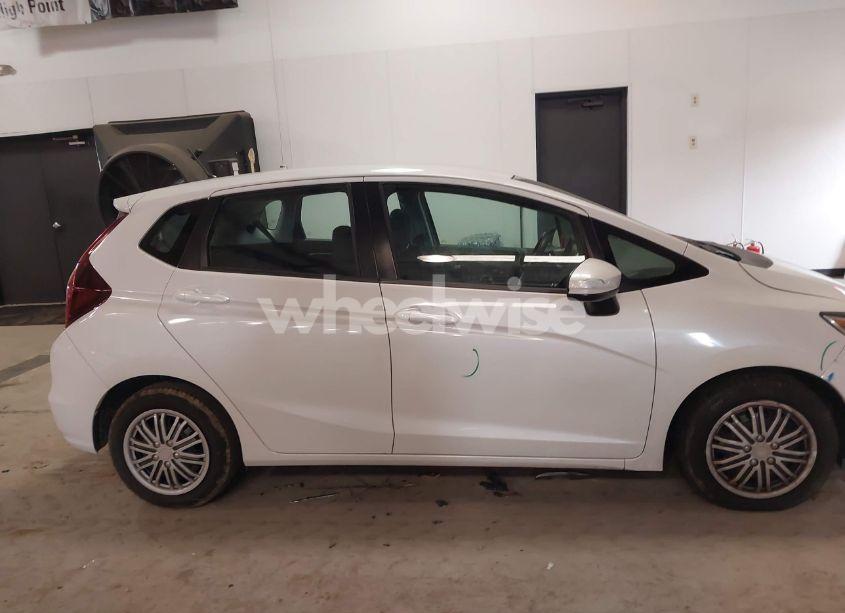 Photo 14 of 2019 Honda Fit LX (VIN 3HGGK5H44KM738219)