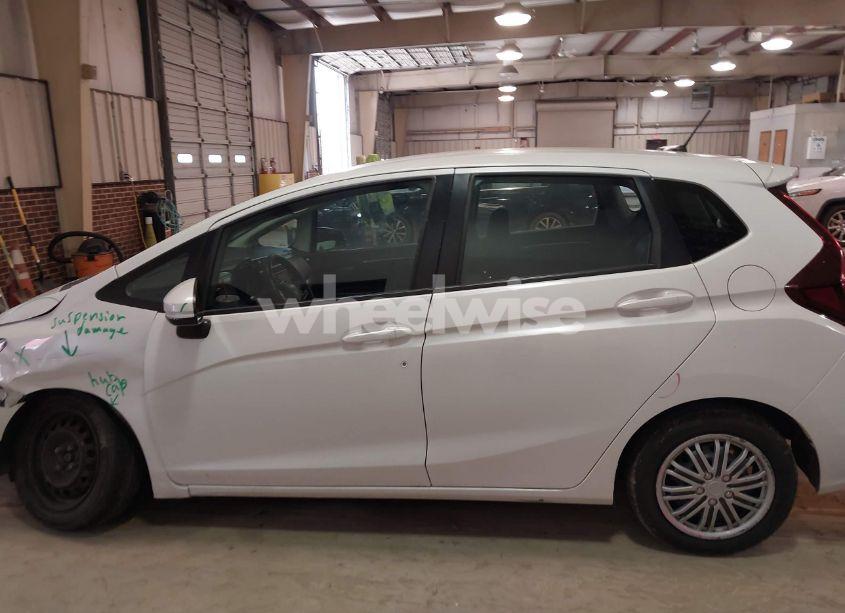 Photo 15 of 2019 Honda Fit LX (VIN 3HGGK5H44KM738219)